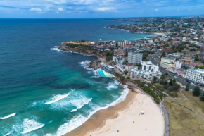 Coastal Bliss 2BR Apt in Bondi with Parking, Sydney